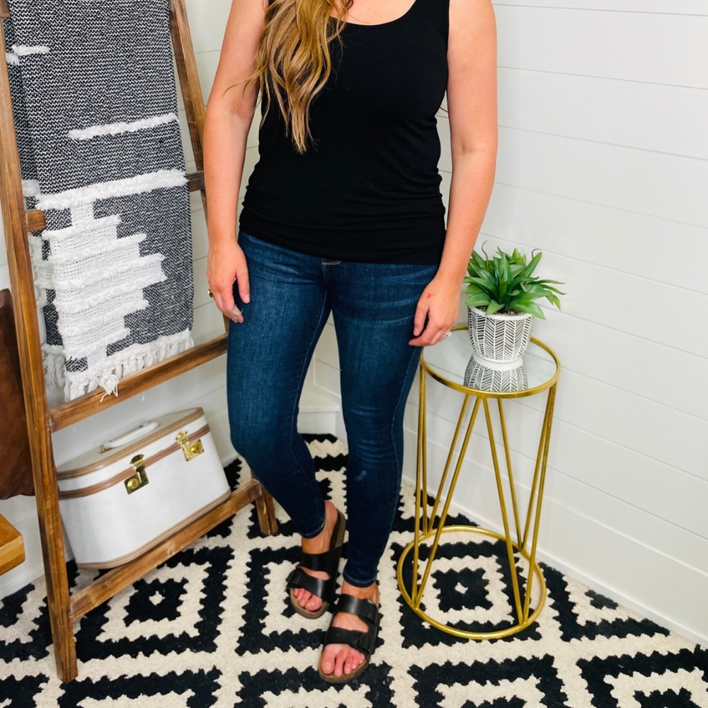 New Judy Blue High Waist Handsand Skinny Denim Size 7/28